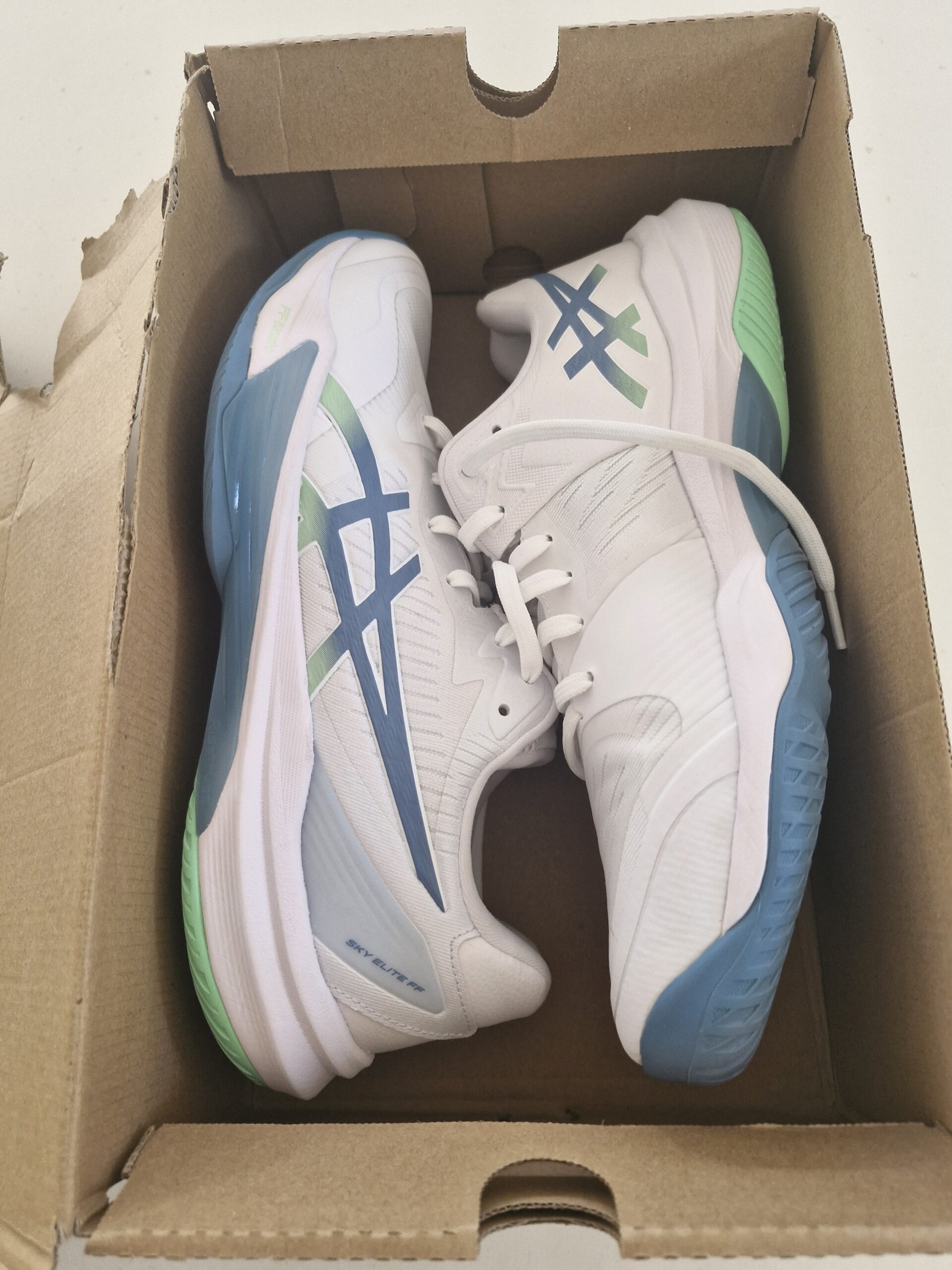 ASICS Sky Elite Squash Shoes (White / Saba Blue) (Returned) - Image 10