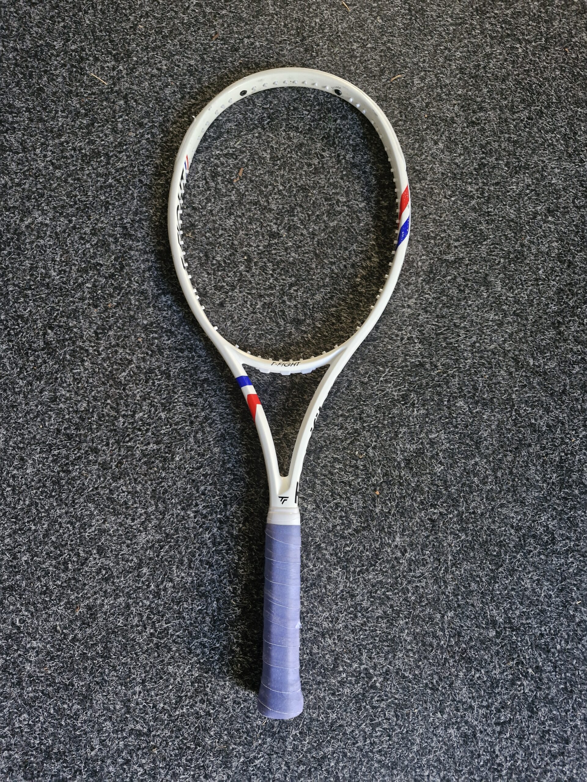 2025 TECNIFIBRE T- Fight Isoflex 300S Tennis Racquet Unstrung - Ex Demo - Image 9