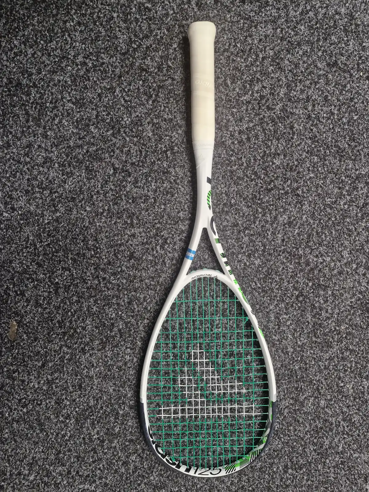 TECNIFIBRE Slash 125 X-Top Squash Racquet - Ex Demo - Image 4